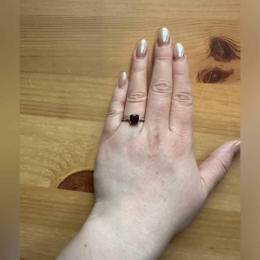 10k Garnet Ring